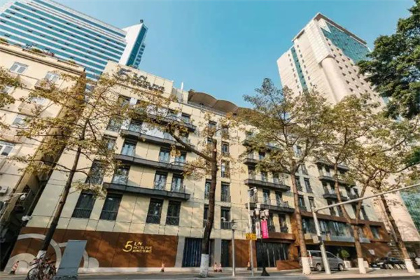 岭南五号酒店加盟费多少钱？助你开启酒店创业之路