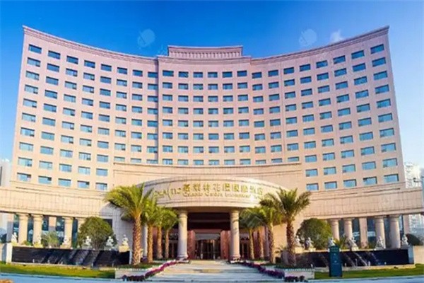 嘉莱特花园国际酒店加盟费多少?小成本投入,经营无压力