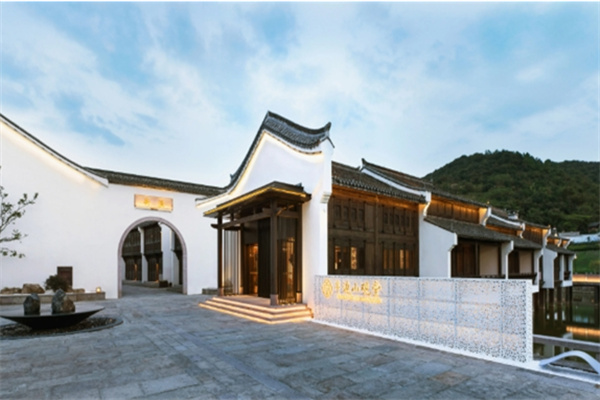 观堂度假酒店加盟费多少?加盟条件是什么?