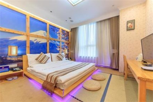 睿士主题酒店