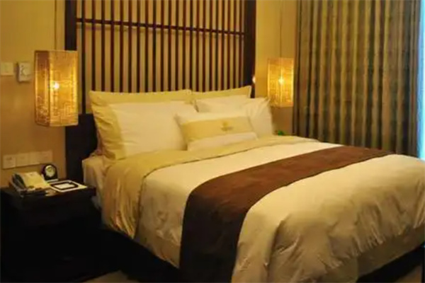 半坡湖酒店