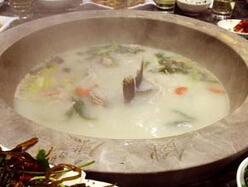 云南蒸汽石锅鱼加盟