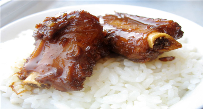 三碗过岗甏肉排骨饭加盟能带来收益吗？