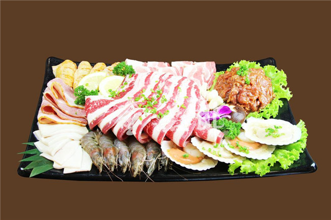 开一家特色烧烤店怎么样？轻松赚钱