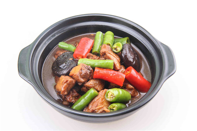 黄焖鸡米饭怎么加盟?吉东家黄焖鸡米饭致富好选择