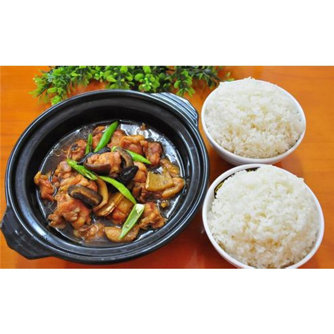 今年最赚钱的行业是什么？吉东家黄焖鸡米饭加盟赚大钱