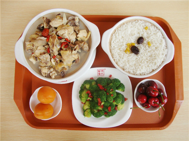 快餐店加盟哪家强？济南瓦罐香沸加盟店