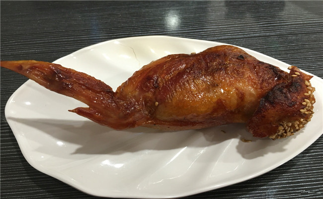 鸡翅包饭加盟选哪个品牌好？满口香鸡翅包饭加盟好选择