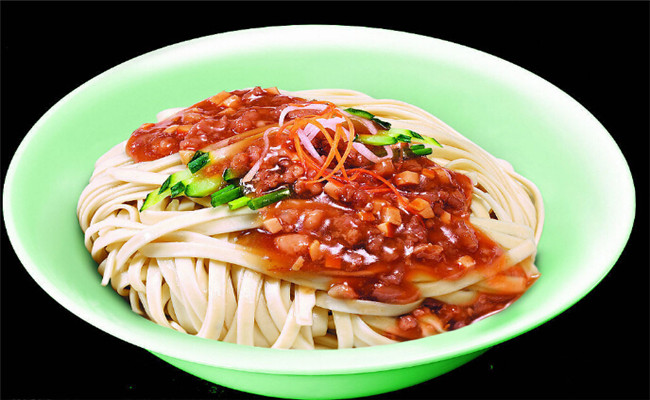 重庆那里有面条培训?面食加盟就选兴鑫美食三兄炸酱面
