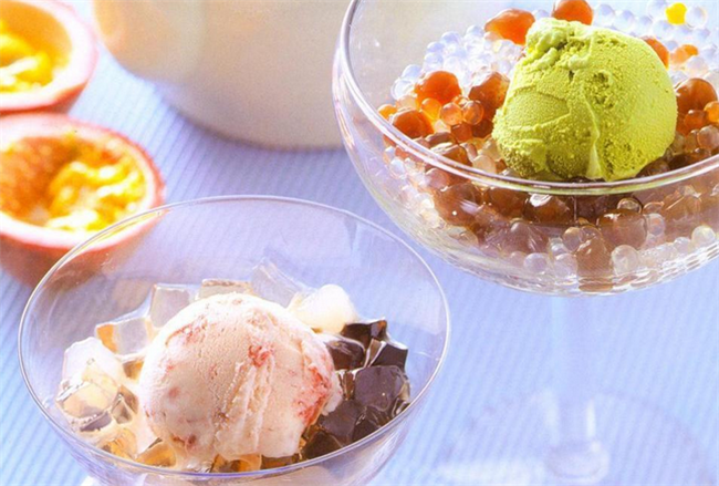 you-u西式轻餐加盟要多少钱？万元加盟费即可开you-u冰淇淋店