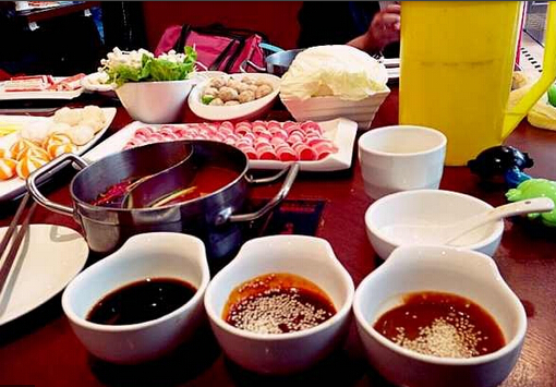夏季开什么店生意红火?泡泡小火锅
