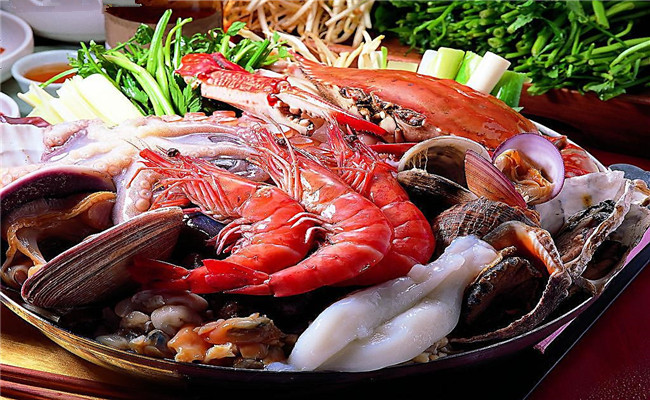 烤肉加盟哪家好？加盟神火源石板烤肉市场好