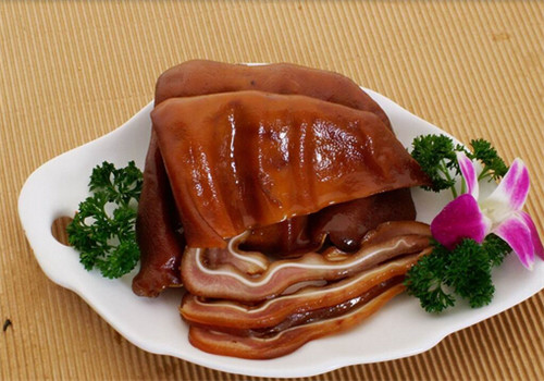 开家熟食店多少钱？ 万元投资坐享财富