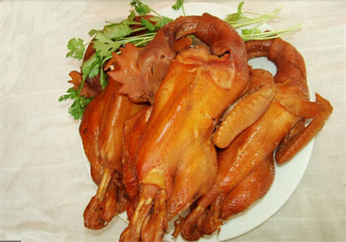 熟食店加盟哪家好？百年卤一处吸金生银