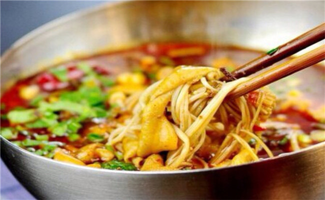 麻辣香锅投资什么项目好？天辰麻辣拌是首选