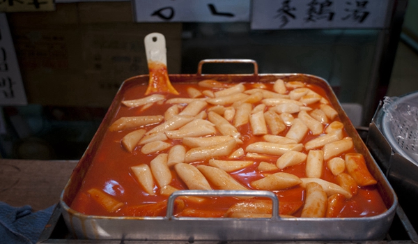 镶黄八爷锅靠什么招数吸引食客